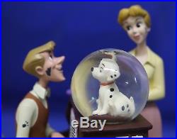 101 Dalmatians Parlor Scene Disney Musical Light up Snowglobe