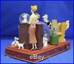 101 Dalmatians Parlor Scene Disney Musical Light up Snowglobe