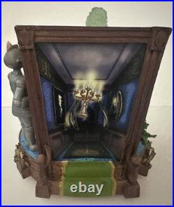 2004 Disney Haunted Mansion Fab 5 Musical Moving Snowglobe LIGHTS WORK Rare