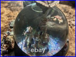 20,000 Leagues Under the Sea NAUTILUS DISNEY SNOW GLOBE Music And Lights Work 20,000 Leagues Under the Sea NAUTILUS DISNEY SNOW GLOBE Music And Lights Work