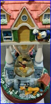 AMAZING Walt Disney MICKEY'S HOUSE Hourglass Snowglobe Lights Up Music Box