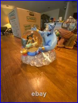 Aladdin And Jasmine Take A Magical Ride Disney Snow Globe A Whole New World