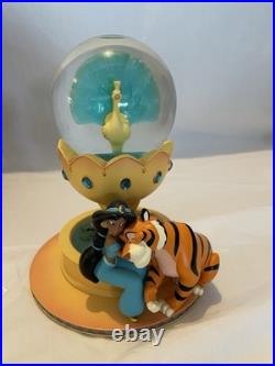 Aladdin Jasmine Rajah Peacock Disney Store Princess Snow Globe RARE