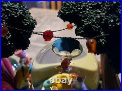 Alice In Wonderland Snowglobe Musical Disney Store use