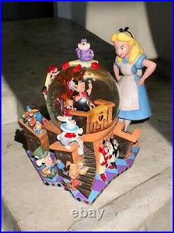 Alice in Wonderland 50th Anniversary Musical Snowglobe Alice's Trial