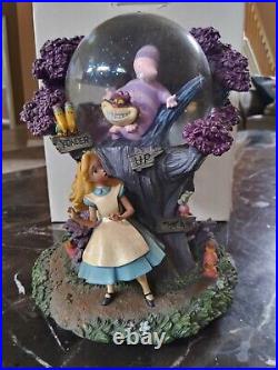 Alice in Wonderland Cheshire Cat Snow globe Brand New! Free Ship