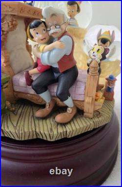 Amazing Quality Walt Disney Collectibles Pinocchio Blue Fairy Multi Snow Globe