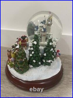 An Old Fashioned Disney Christmas Snow Globe Music Lights Bradford Exchange