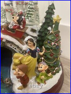 An Old Fashioned Disney Christmas Snow Globe Music Lights Bradford Exchange