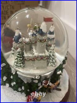 An Old Fashioned Disney Christmas Snow Globe Music Lights Bradford Exchange An Old Fashioned Disney Christmas Snow Globe Music Lights Bradford Exchange