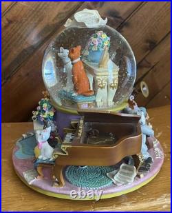 Aristocats Musical Snow Globe Piano Everybody Wants To Be A Cat Song Aristocats Musical Snow Globe Piano Everybody Wants To Be A Cat Song