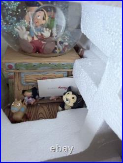 Auth Disney Store Excl Orig (Pinocchio & The Blue Fairy) Snow Globe NWT. LTD ED