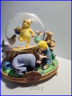 Authentic Disney 75th ANNIVERSARY Winnie the Pooh Musical SnowGlobe