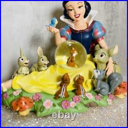 Authentic Disney Parks Snow White & Friends Musical Snow Globe RETIRED VINTAGE Authentic Disney Parks Snow White & Friends Musical Snow Globe RETIRED VINTAGE