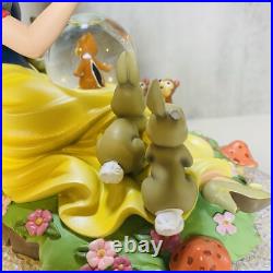 Authentic Disney Parks Snow White & Friends Musical Snow Globe RETIRED VINTAGE Authentic Disney Parks Snow White & Friends Musical Snow Globe RETIRED VINTAGE