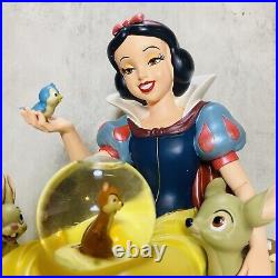 Authentic Disney Parks Snow White & Friends Musical Snow Globe RETIRED VINTAGE Authentic Disney Parks Snow White & Friends Musical Snow Globe RETIRED VINTAGE