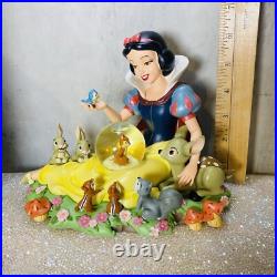 Authentic Disney Parks Snow White & Friends Musical Snow Globe RETIRED VINTAGE Authentic Disney Parks Snow White & Friends Musical Snow Globe RETIRED VINTAGE