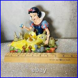 Authentic Disney Parks Snow White & Friends Musical Snow Globe RETIRED VINTAGE Authentic Disney Parks Snow White & Friends Musical Snow Globe RETIRED VINTAGE