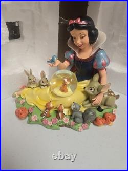 Authentic Disney Parks Snow White & Friends Musical Snow Globe RETIRED VINTAGE A