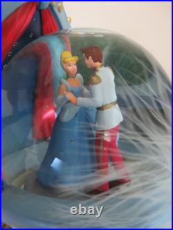 CINDERELLA Rotating Musical Snow Globe with Fountain Authentic Disney READ