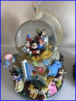 COLLECTABLE RARE DISNEY Princess Rotating Musical Multi Princess Snow Globe