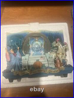 Cinderella Doublesided Snowglobe