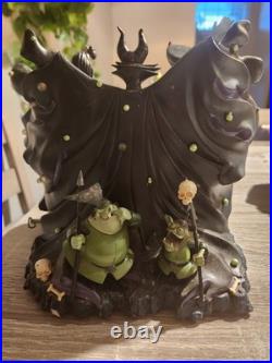 DEFECTIVE Disney The Art Of Disney Villians Lighted Snow Globe And Music G3D