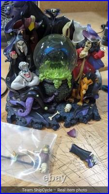 DEFECTIVE Disney The Art Of Disney Villians Lighted Snow Globe And Music G3D