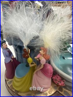 DISNEY CINDERELLA Musical Snow Globe with REAL water Fountain