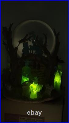DISNEY HAUNTED MANSION Grim Grinning Ghost Music Box Snow Globe READ INFO DISNEY HAUNTED MANSION Grim Grinning Ghost Music Box Snow Globe READ INFO