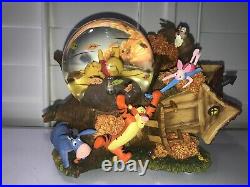 DISNEY SNOWGLOBE WINNIE THE POOH Blustery Day Fallen Treehouse NICE