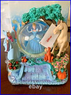 DISNEY STORE EXCLUSIVE CINDERELLA MUSICAL SNOW GLOBE With ORIGINAL BOX & PADDING
