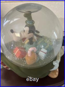 DisneyChristmas Mickey, Donald, GoofyMusical Snow Globe #95338
