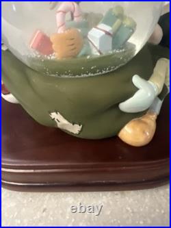 DisneyChristmas Mickey, Donald, GoofyMusical Snow Globe #95338