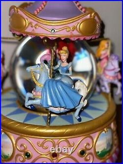 DisneyStore Princess Snow Globe. Ariel, Snow White, Belle, Cinderella On Carousel