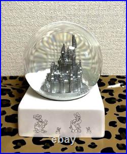 Disney 100th Anniversary Snow Globe Castle Platinum Celebration Collection