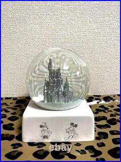 Disney 100th Anniversary Snow Globe Castle Platinum Celebration Collection