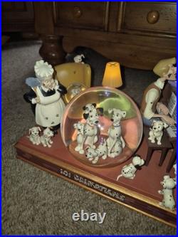 Disney 101 Dalmatians Family Time Musical Lights Snow Globe Tested Works Great