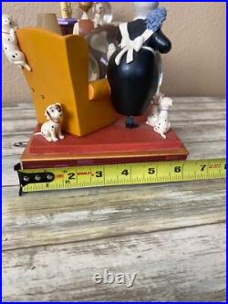 Disney 101 Dalmatians Family Time Musical Snow Globe Plays Cruella De Vil