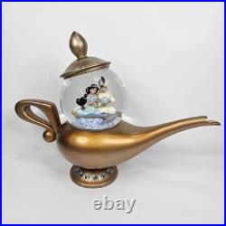Disney Aladdin Art of Jasmine Genie Lamp Musical Snow Globe Disney Aladdin Art of Jasmine Genie Lamp Musical Snow Globe