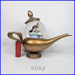 Disney Aladdin Art of Jasmine Genie Lamp Musical Snow Globe Disney Aladdin Art of Jasmine Genie Lamp Musical Snow Globe