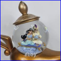 Disney Aladdin Art of Jasmine Genie Lamp Musical Snow Globe Disney Aladdin Art of Jasmine Genie Lamp Musical Snow Globe