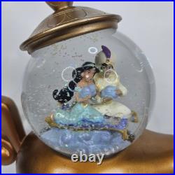 Disney Aladdin Art of Jasmine Genie Lamp Musical Snow Globe Disney Aladdin Art of Jasmine Genie Lamp Musical Snow Globe
