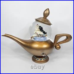Disney Aladdin Art of Jasmine Genie Lamp Musical Snow Globe Disney Aladdin Art of Jasmine Genie Lamp Musical Snow Globe