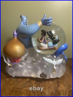 Disney Aladdin Genie And Jasmine Snow Globe
