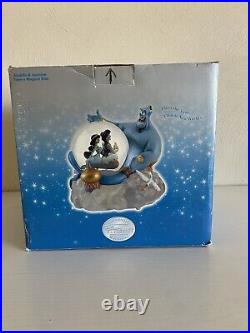 Disney Aladdin Jasmine And Genie Musical Snow Globe