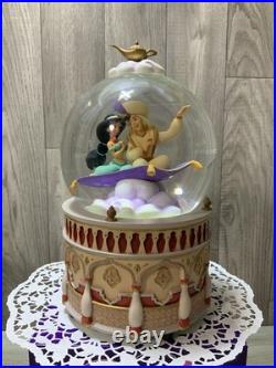 Disney Aladdin Snow Globe Jasmine Genie Musical Theme Withbox