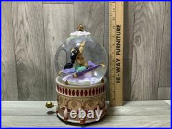 Disney Aladdin Snow Globe Jasmine Genie Musical Theme Withbox