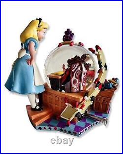 Disney Alice In Wonderland Snow Globe Alice's Trial 50th Anniversary RARE