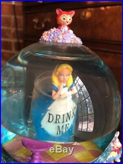 Disney Alice in Wonderland Drink me snow globe